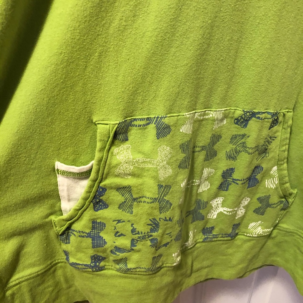 Under Armour woman’s fitted short sleeve hoodie, M - Picture 2 of 5